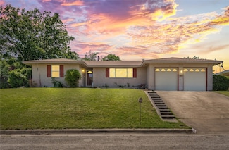 4817 Trena St, Fort Worth, TX 76114