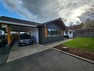 731 NW Midland Ave, Grants Pass, OR 97526