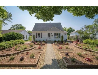 5721 N 58th St, Milwaukee, WI 53218