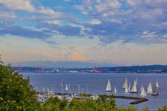 1579 34th Ct W, Seattle, WA 98199