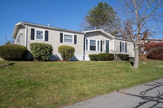 4 Nice St, Raynham, MA 02767