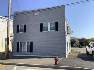 77 Main St, Mars Hill, ME 04758