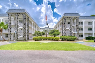 4801 Airport Rd Unit 211, Zephyrhills, FL 33542