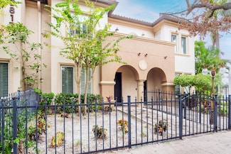 3817 W Dale Ave Unit 2, Tampa, FL 33609