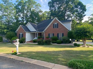 213 Holly Dr, Duncan, SC 29334