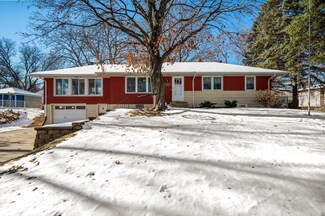 7325 Craig Ave, Inver Grove Heights, MN 55076