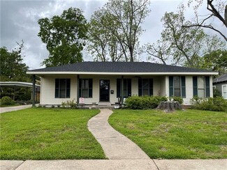 408 E 1st St, Jennings, LA 70546