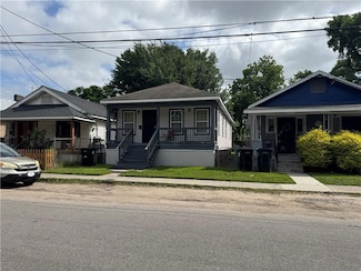 9025 Hickory St, New Orleans, LA 70118