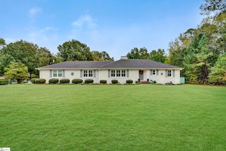 607 S Adair St, Clinton, SC 29325