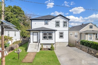 21 Thomasine St, Edison, NJ 08817