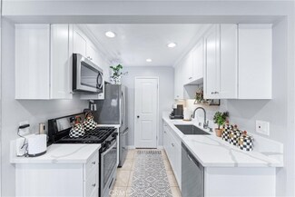1344 Brentwood Cir Unit C, Corona, CA 92882