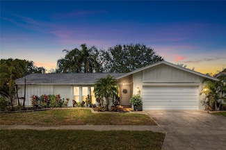 10222 95th St, Seminole, FL 33777
