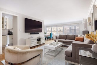 10 W 15th St Unit 1027/1028, New York, NY 10011