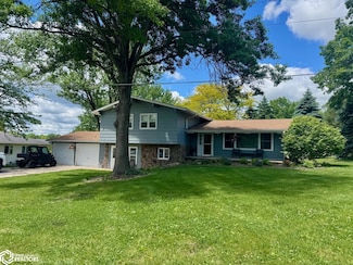203 Southview Dr, Bloomfield, IA 52537