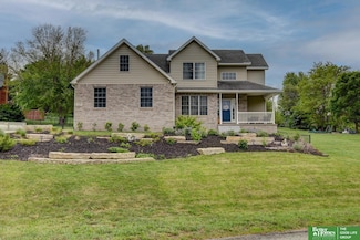 1123 Beaver Lake Blvd, Plattsmouth, NE 68048