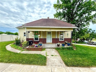 226 Mckenzie St, Barnard, MO 64423