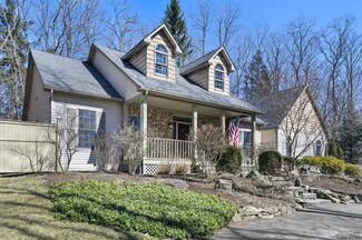 495 Feura Bush Rd, Glenmont, NY 12077