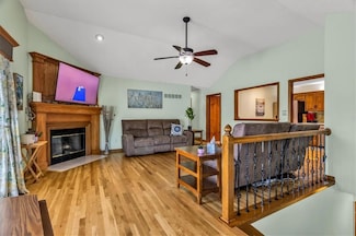 1401 NW Birdseye Ct, Blue Springs, MO 64015