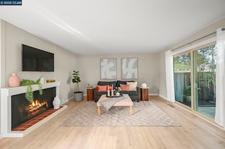 1605 Countrywood Ct, Walnut Creek, CA 94598