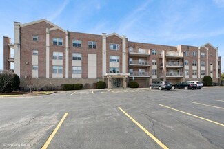 1200 S Prospect Ave Unit 305, Elmhurst, IL 60126