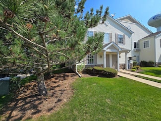 2307 Silverstone Dr Unit 234, Carpentersville, IL 60110