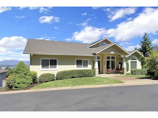 3352 Bentley Ave, Eugene, OR 97405