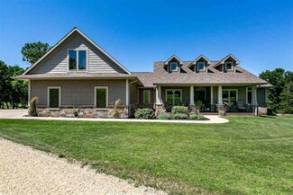 3515 Baker Ford Rd, Platteville, WI 53818