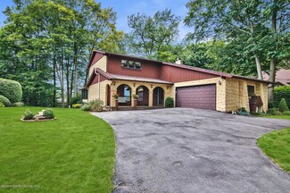 609 Carnation Dr, Clarks Summit, PA 18411