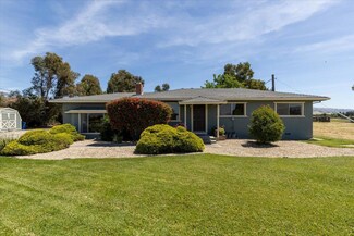11370 Center Ave, Gilroy, CA 95020