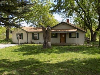 5201 N Koger Rd, Sibley, MO 64088