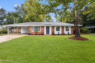 6304 Malory Dr, Ocean Springs, MS 39564
