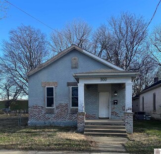 900 S 4th St, Paducah, KY 42003