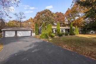 4646 E 1068 N, de Motte, IN 46310