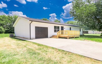 145 S East St, Crothersville, IN 47229
