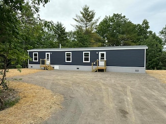 55 Sawyer Rd, Hampden, ME 04444
