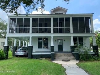 307 Main St, Jeanerette, LA 70544