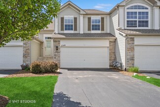 2349 Summerlin Dr, Aurora, IL 60503