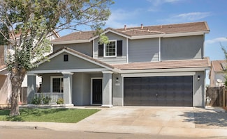 1111 Bullfinch Dr, Patterson, CA 95363