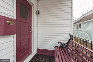 8442 River Rd, Pennsauken, NJ 08110
