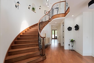 1045 Van Nuys St, San Diego, CA 92109