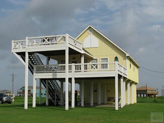 2424 Driftwood Dr, Bolivar Peninsula, TX 77650