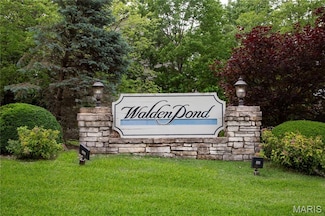 1910 Walden Pond Ct, Chesterfield, MO 63005