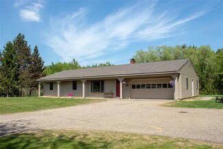 99 Keasor Rd, Northfield, NH 03276