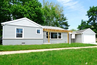 1425 Childs St, Wheaton, IL 60187