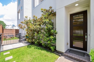 1310 Delano St, Houston, TX 77003