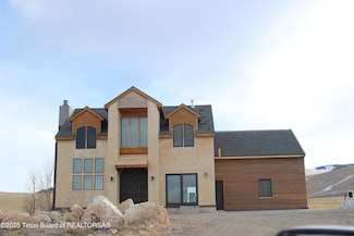 60 Flying Frog St, Dubois, WY 82513