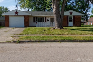 1862 Connecticut Dr, Xenia, OH 45385