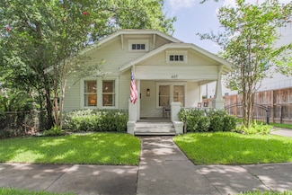 627 E 11th 1/2 St, Houston, TX 77008