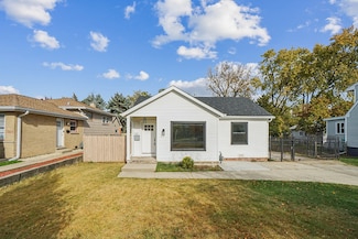 130 Parkview Dr, Northlake, IL 60164