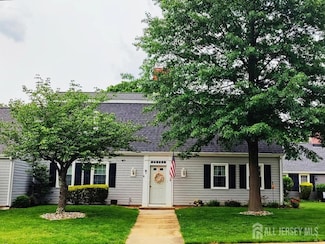 10 Sussex Way, Monroe Township, NJ 08831